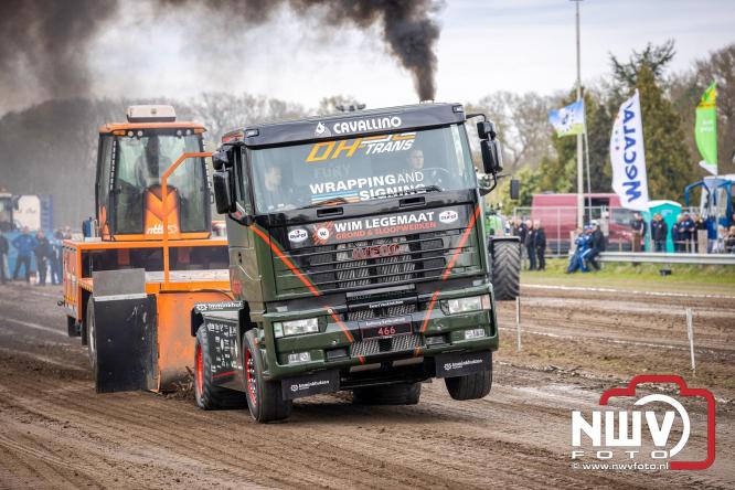 NTTO Tractorpulling, samen met de STVO oldtimerdag en markt bij loonbedrijf van de Put zorgen voor veelzijdige zaterdag vol spektakel. - &copy; NWVFoto.nl