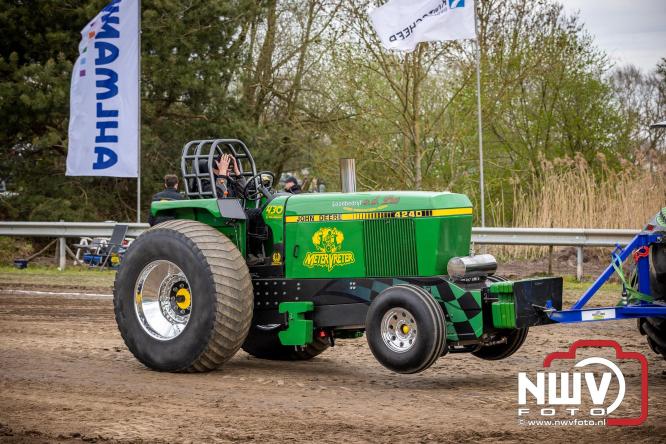 NTTO Tractorpulling, samen met de STVO oldtimerdag en markt bij loonbedrijf van de Put zorgen voor veelzijdige zaterdag vol spektakel. - &copy; NWVFoto.nl