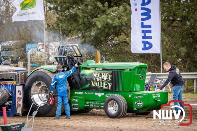 NTTO Tractorpulling, samen met de STVO oldtimerdag en markt bij loonbedrijf van de Put zorgen voor veelzijdige zaterdag vol spektakel. - &copy; NWVFoto.nl