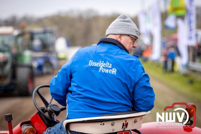 NTTO Tractorpulling, samen met de STVO oldtimerdag en markt bij loonbedrijf van de Put zorgen voor veelzijdige zaterdag vol spektakel. - &copy; NWVFoto.nl