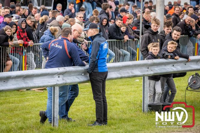 NTTO Tractorpulling, samen met de STVO oldtimerdag en markt bij loonbedrijf van de Put zorgen voor veelzijdige zaterdag vol spektakel. - &copy; NWVFoto.nl