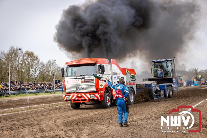 NTTO Tractorpulling, samen met de STVO oldtimerdag en markt bij loonbedrijf van de Put zorgen voor veelzijdige zaterdag vol spektakel. - &copy; NWVFoto.nl
