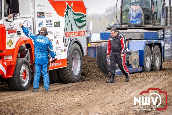 NTTO Tractorpulling, samen met de STVO oldtimerdag en markt bij loonbedrijf van de Put zorgen voor veelzijdige zaterdag vol spektakel. - &copy; NWVFoto.nl