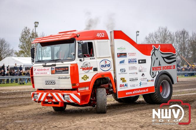 NTTO Tractorpulling, samen met de STVO oldtimerdag en markt bij loonbedrijf van de Put zorgen voor veelzijdige zaterdag vol spektakel. - &copy; NWVFoto.nl