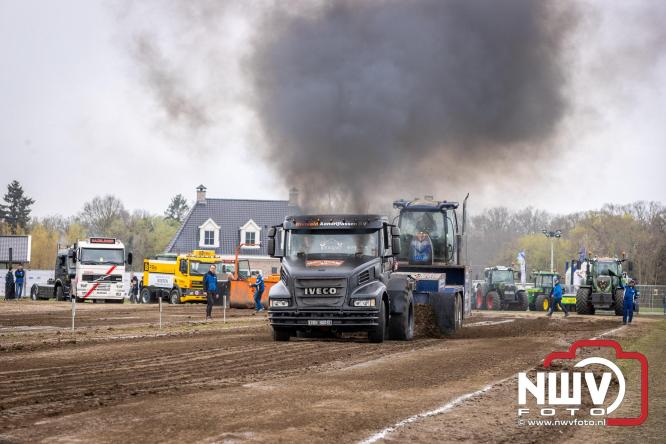 NTTO Tractorpulling, samen met de STVO oldtimerdag en markt bij loonbedrijf van de Put zorgen voor veelzijdige zaterdag vol spektakel. - &copy; NWVFoto.nl