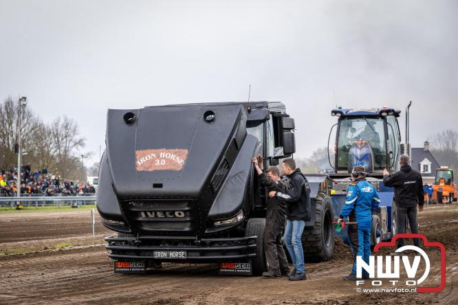NTTO Tractorpulling, samen met de STVO oldtimerdag en markt bij loonbedrijf van de Put zorgen voor veelzijdige zaterdag vol spektakel. - &copy; NWVFoto.nl