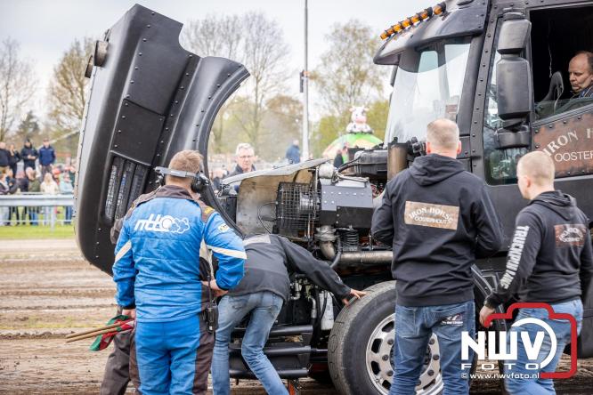 NTTO Tractorpulling, samen met de STVO oldtimerdag en markt bij loonbedrijf van de Put zorgen voor veelzijdige zaterdag vol spektakel. - &copy; NWVFoto.nl
