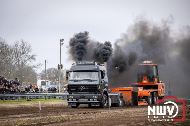 NTTO Tractorpulling, samen met de STVO oldtimerdag en markt bij loonbedrijf van de Put zorgen voor veelzijdige zaterdag vol spektakel. - &copy; NWVFoto.nl