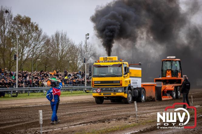 NTTO Tractorpulling, samen met de STVO oldtimerdag en markt bij loonbedrijf van de Put zorgen voor veelzijdige zaterdag vol spektakel. - &copy; NWVFoto.nl