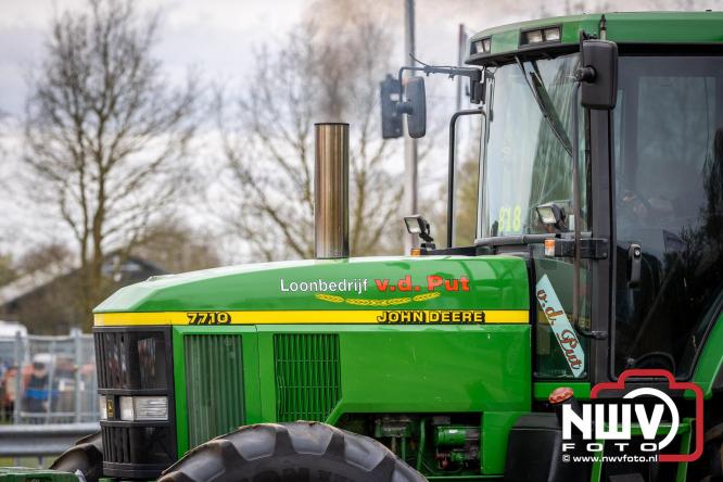 NTTO Tractorpulling, samen met de STVO oldtimerdag en markt bij loonbedrijf van de Put zorgen voor veelzijdige zaterdag vol spektakel. - &copy; NWVFoto.nl