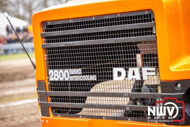 NTTO Tractorpulling, samen met de STVO oldtimerdag en markt bij loonbedrijf van de Put zorgen voor veelzijdige zaterdag vol spektakel. - &copy; NWVFoto.nl