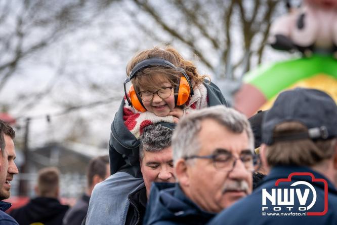 NTTO Tractorpulling, samen met de STVO oldtimerdag en markt bij loonbedrijf van de Put zorgen voor veelzijdige zaterdag vol spektakel. - &copy; NWVFoto.nl