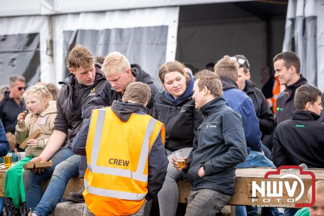 NTTO Tractorpulling, samen met de STVO oldtimerdag en markt bij loonbedrijf van de Put zorgen voor veelzijdige zaterdag vol spektakel. - &copy; NWVFoto.nl