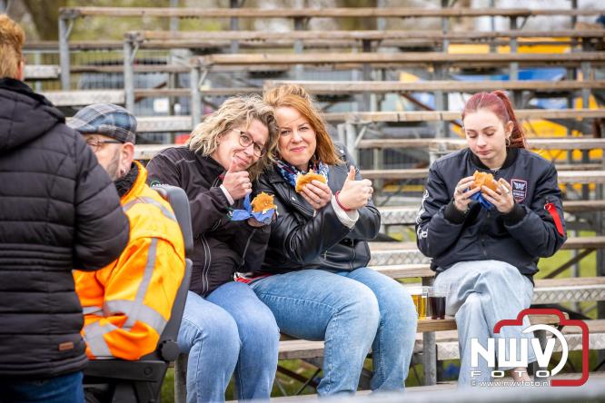NTTO Tractorpulling, samen met de STVO oldtimerdag en markt bij loonbedrijf van de Put zorgen voor veelzijdige zaterdag vol spektakel. - &copy; NWVFoto.nl