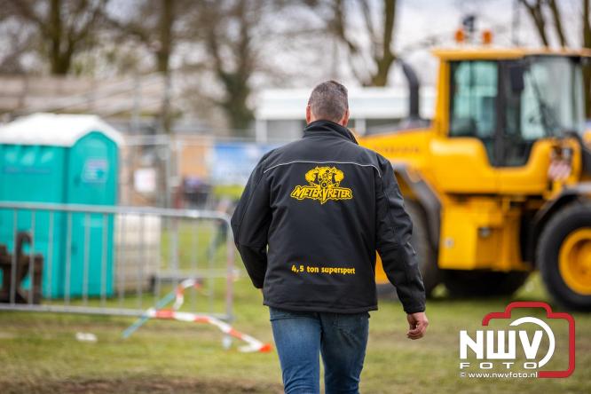NTTO Tractorpulling, samen met de STVO oldtimerdag en markt bij loonbedrijf van de Put zorgen voor veelzijdige zaterdag vol spektakel. - &copy; NWVFoto.nl