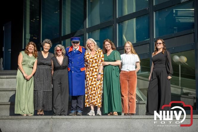 Spectaculaire aankomst en stijlvolle avond tijdens Gala Nuborgh College Oostenlicht 2026 - &copy; NWVFoto.nl