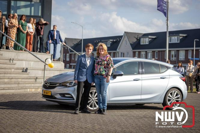 Spectaculaire aankomst en stijlvolle avond tijdens Gala Nuborgh College Oostenlicht 2026 - &copy; NWVFoto.nl