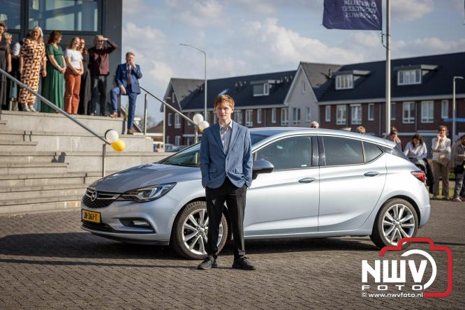 Spectaculaire aankomst en stijlvolle avond tijdens Gala Nuborgh College Oostenlicht 2026 - &copy; NWVFoto.nl