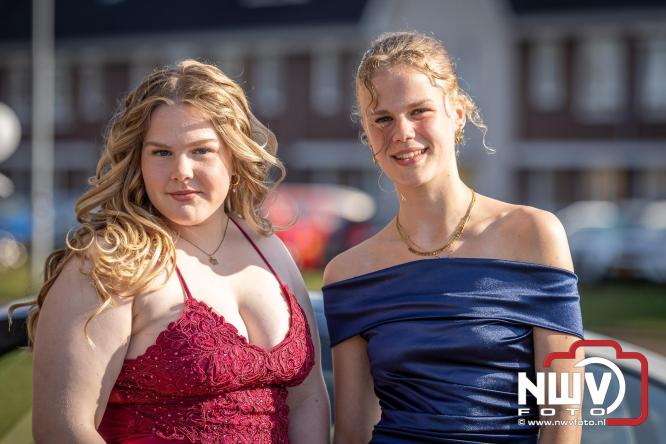 Spectaculaire aankomst en stijlvolle avond tijdens Gala Nuborgh College Oostenlicht 2026 - &copy; NWVFoto.nl