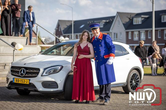 Spectaculaire aankomst en stijlvolle avond tijdens Gala Nuborgh College Oostenlicht 2026 - &copy; NWVFoto.nl
