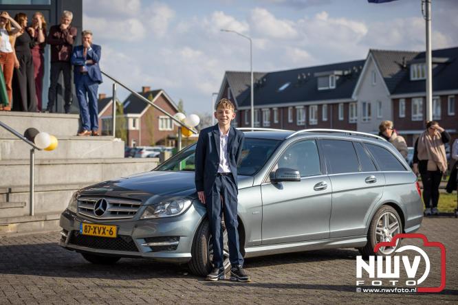 Spectaculaire aankomst en stijlvolle avond tijdens Gala Nuborgh College Oostenlicht 2026 - &copy; NWVFoto.nl