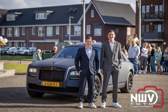 Spectaculaire aankomst en stijlvolle avond tijdens Gala Nuborgh College Oostenlicht 2026 - &copy; NWVFoto.nl