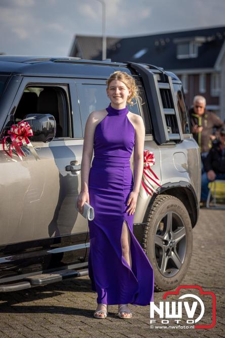 Spectaculaire aankomst en stijlvolle avond tijdens Gala Nuborgh College Oostenlicht 2026 - &copy; NWVFoto.nl
