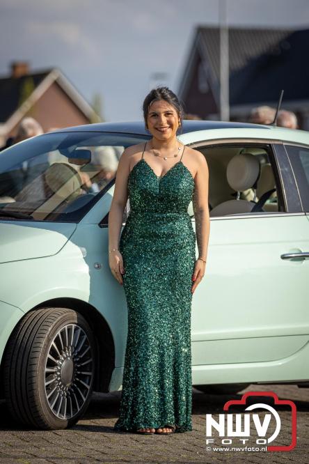 Spectaculaire aankomst en stijlvolle avond tijdens Gala Nuborgh College Oostenlicht 2026 - &copy; NWVFoto.nl