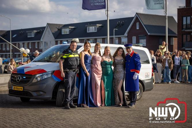 Spectaculaire aankomst en stijlvolle avond tijdens Gala Nuborgh College Oostenlicht 2026 - &copy; NWVFoto.nl