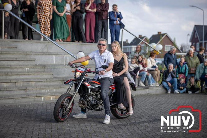 Spectaculaire aankomst en stijlvolle avond tijdens Gala Nuborgh College Oostenlicht 2026 - &copy; NWVFoto.nl