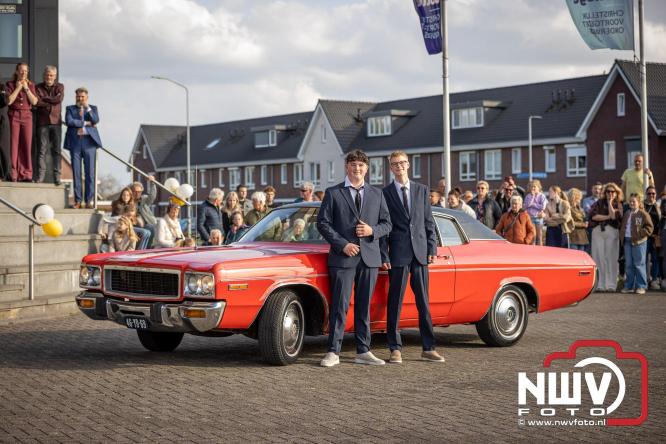 Spectaculaire aankomst en stijlvolle avond tijdens Gala Nuborgh College Oostenlicht 2026 - &copy; NWVFoto.nl