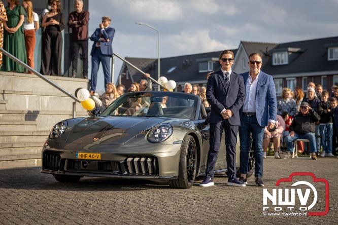 Spectaculaire aankomst en stijlvolle avond tijdens Gala Nuborgh College Oostenlicht 2026 - &copy; NWVFoto.nl