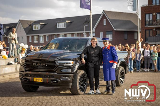 Spectaculaire aankomst en stijlvolle avond tijdens Gala Nuborgh College Oostenlicht 2026 - &copy; NWVFoto.nl
