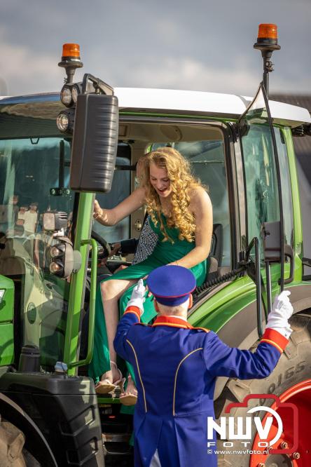 Spectaculaire aankomst en stijlvolle avond tijdens Gala Nuborgh College Oostenlicht 2026 - &copy; NWVFoto.nl
