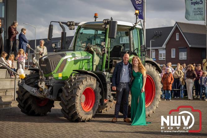 Spectaculaire aankomst en stijlvolle avond tijdens Gala Nuborgh College Oostenlicht 2026 - &copy; NWVFoto.nl