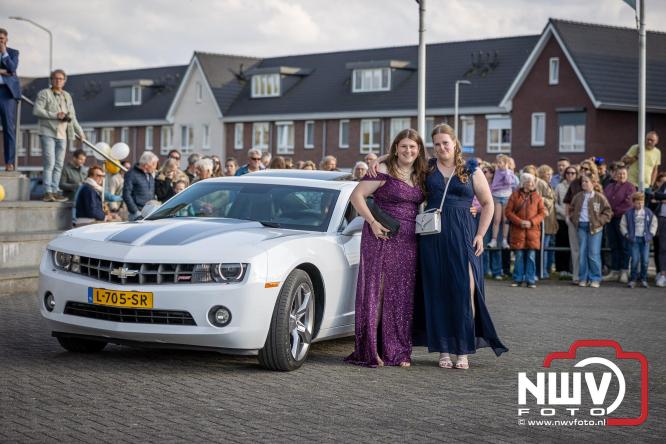 Spectaculaire aankomst en stijlvolle avond tijdens Gala Nuborgh College Oostenlicht 2026 - &copy; NWVFoto.nl