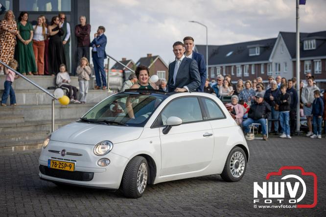Spectaculaire aankomst en stijlvolle avond tijdens Gala Nuborgh College Oostenlicht 2026 - &copy; NWVFoto.nl