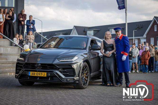 Spectaculaire aankomst en stijlvolle avond tijdens Gala Nuborgh College Oostenlicht 2026 - &copy; NWVFoto.nl