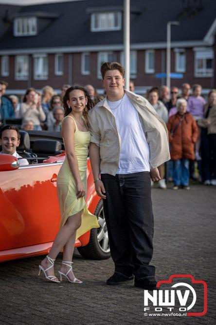 Spectaculaire aankomst en stijlvolle avond tijdens Gala Nuborgh College Oostenlicht 2026 - &copy; NWVFoto.nl