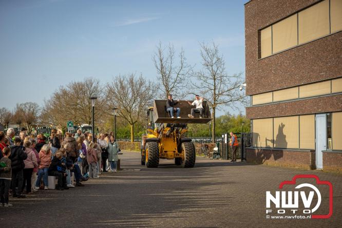 Spectaculaire aankomst en stijlvolle avond tijdens Gala Nuborgh College Oostenlicht 2026 - &copy; NWVFoto.nl