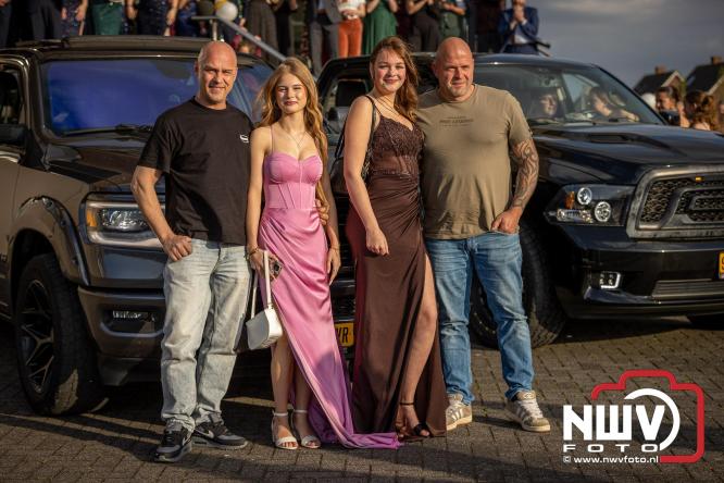 Spectaculaire aankomst en stijlvolle avond tijdens Gala Nuborgh College Oostenlicht 2026 - &copy; NWVFoto.nl