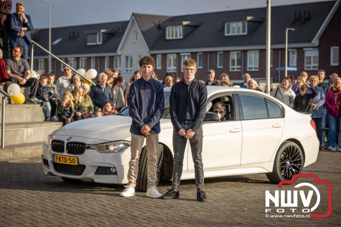 Spectaculaire aankomst en stijlvolle avond tijdens Gala Nuborgh College Oostenlicht 2026 - &copy; NWVFoto.nl