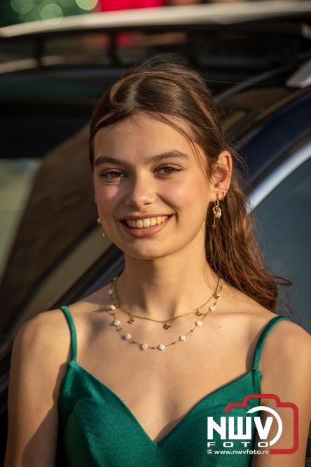 Spectaculaire aankomst en stijlvolle avond tijdens Gala Nuborgh College Oostenlicht 2026 - &copy; NWVFoto.nl