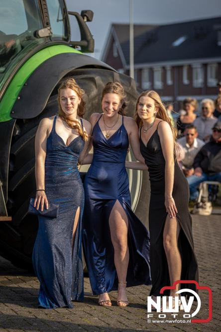 Spectaculaire aankomst en stijlvolle avond tijdens Gala Nuborgh College Oostenlicht 2026 - &copy; NWVFoto.nl