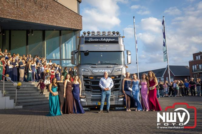 Spectaculaire aankomst en stijlvolle avond tijdens Gala Nuborgh College Oostenlicht 2026 - &copy; NWVFoto.nl