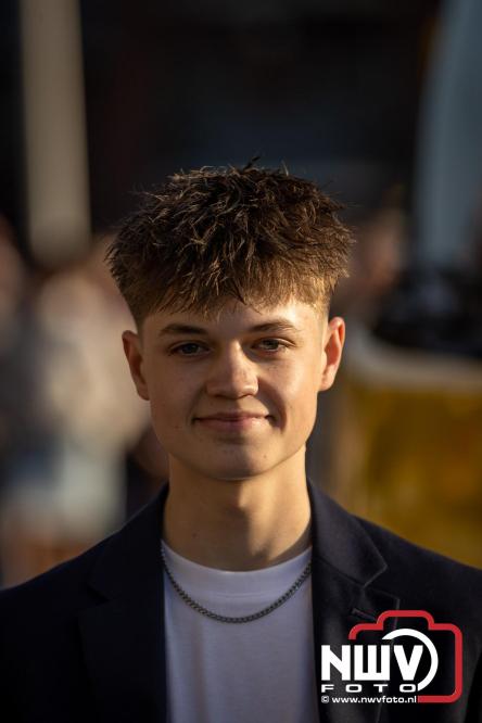 Spectaculaire aankomst en stijlvolle avond tijdens Gala Nuborgh College Oostenlicht 2026 - &copy; NWVFoto.nl