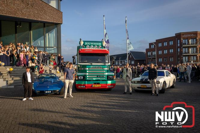 Spectaculaire aankomst en stijlvolle avond tijdens Gala Nuborgh College Oostenlicht 2026 - &copy; NWVFoto.nl