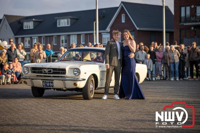 Spectaculaire aankomst en stijlvolle avond tijdens Gala Nuborgh College Oostenlicht 2026 - &copy; NWVFoto.nl