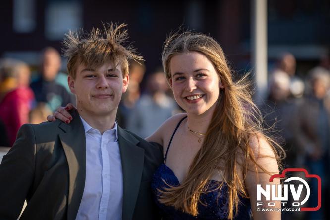 Spectaculaire aankomst en stijlvolle avond tijdens Gala Nuborgh College Oostenlicht 2026 - &copy; NWVFoto.nl