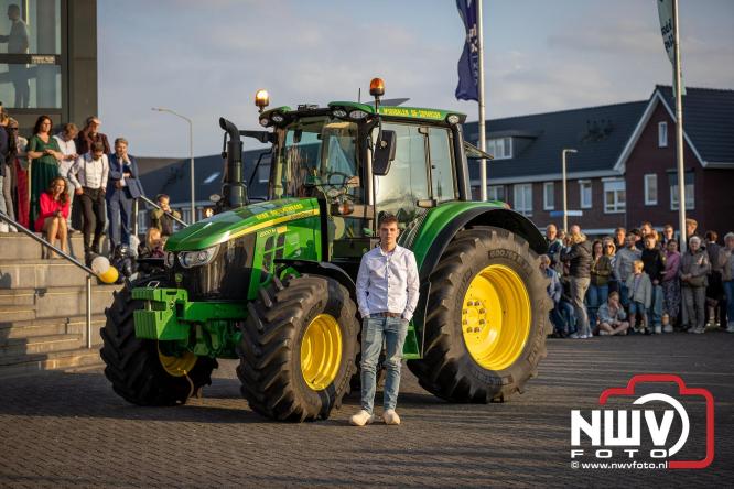 Spectaculaire aankomst en stijlvolle avond tijdens Gala Nuborgh College Oostenlicht 2026 - &copy; NWVFoto.nl
